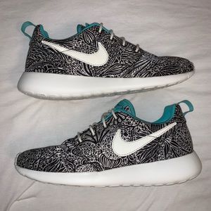Nike id “Liberty London” roshe ones